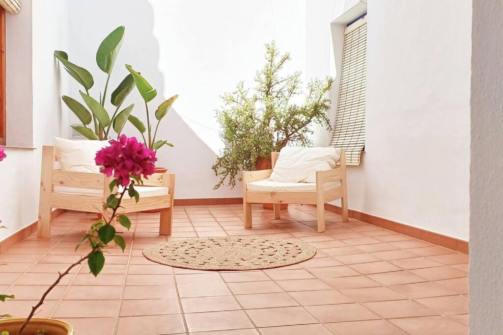 Serendipia: Tu Hogar En Este Blanco Pueblo Frigiliana Exterior photo